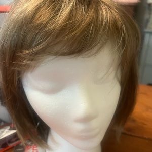 Ellen Wille “Change” Wig/ Sand Rooted/ NWT